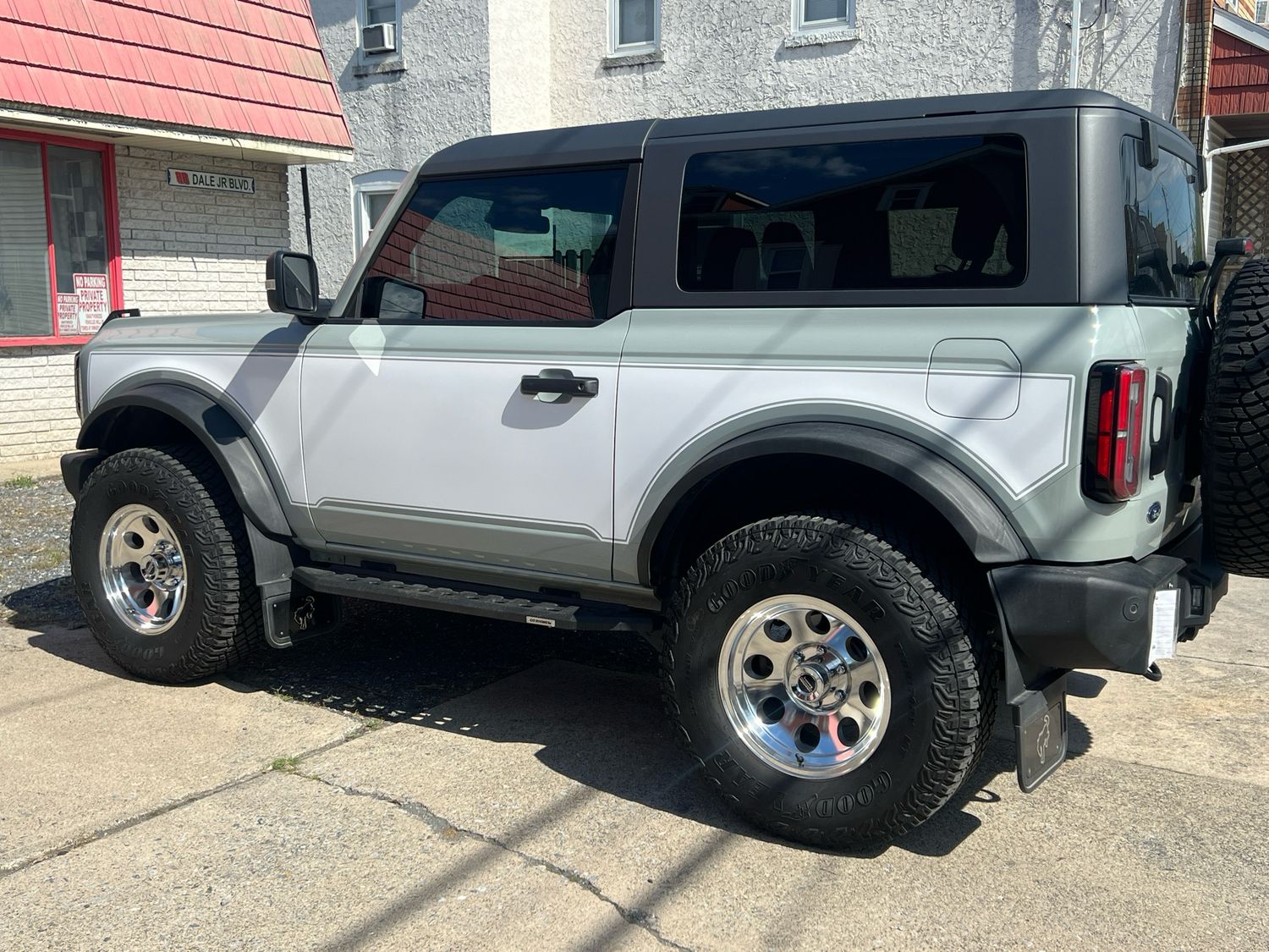 2021-up Ford Bronco Two Tone Center Body Graphics
