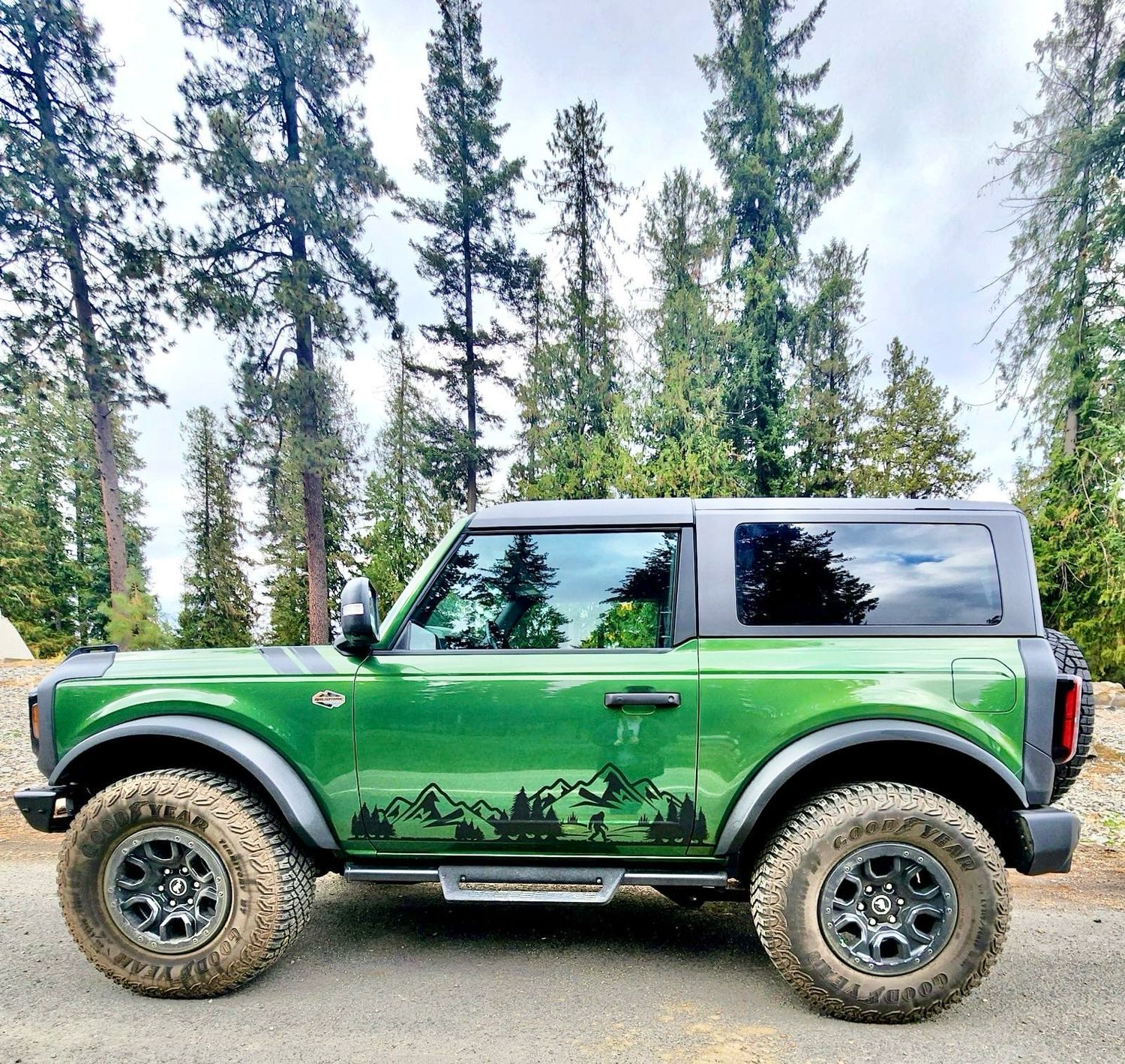 2021-up Ford Bronco Lower Body Large Mountain Graphics Kit