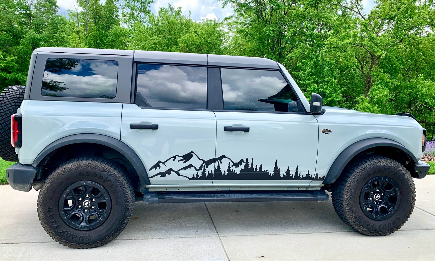 2021-up Ford Bronco Lower Body Mountain/Forest Graphics Kit