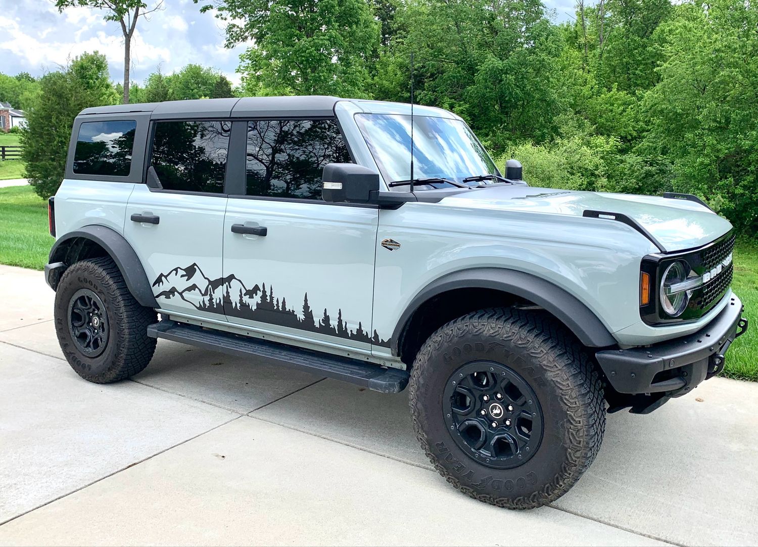 2021-up Ford Bronco Lower Body Mountain/Forest Graphics Kit