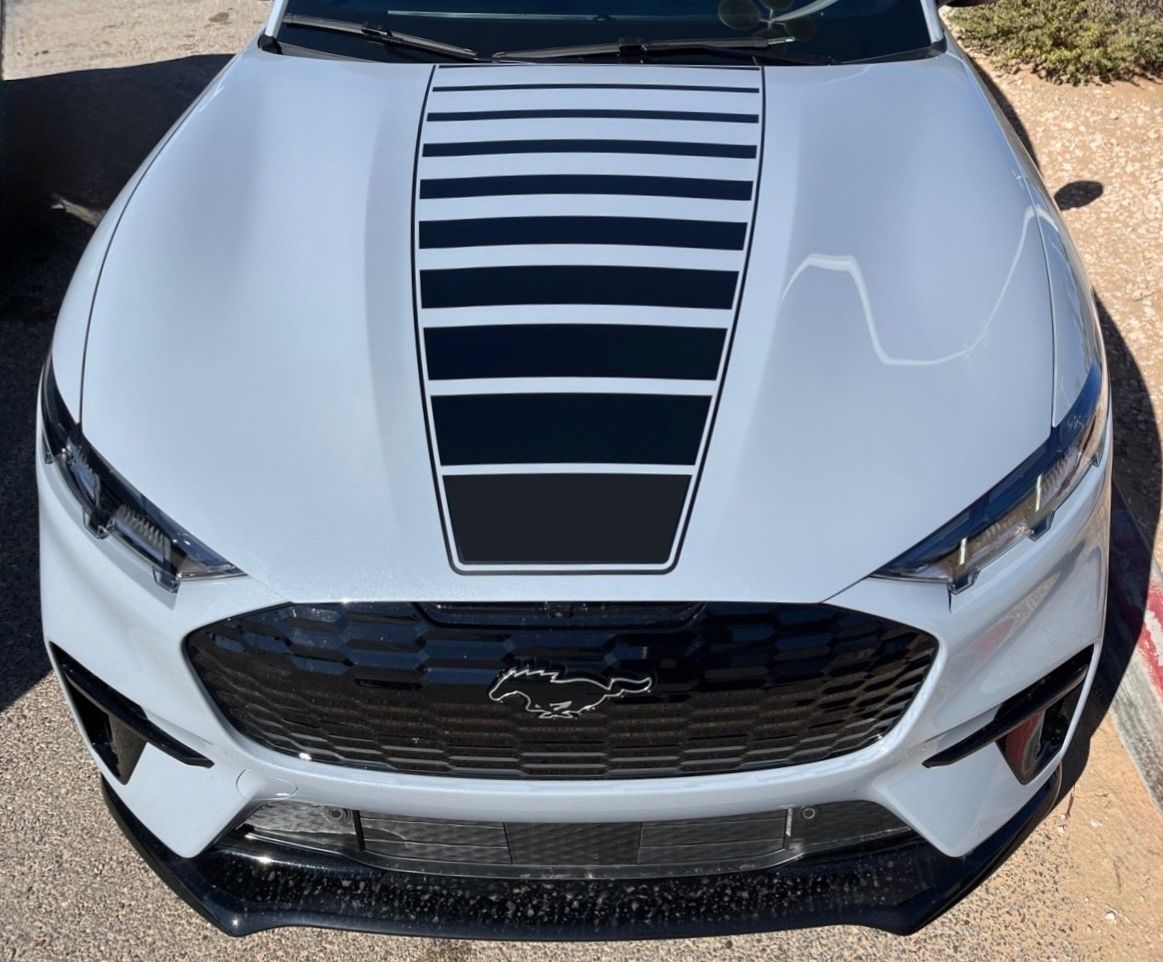 MACH E HOOD CENTER GRAPHICS