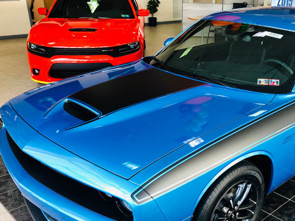 2015 - up Dodge Challenger SRT Hellcat Scat Pack RT GT Hood Blackout Graphics