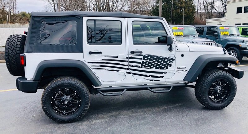 Jeep Gladiator JT Wrangler JK JKU JL JLU Large Tattered Flag Graphics