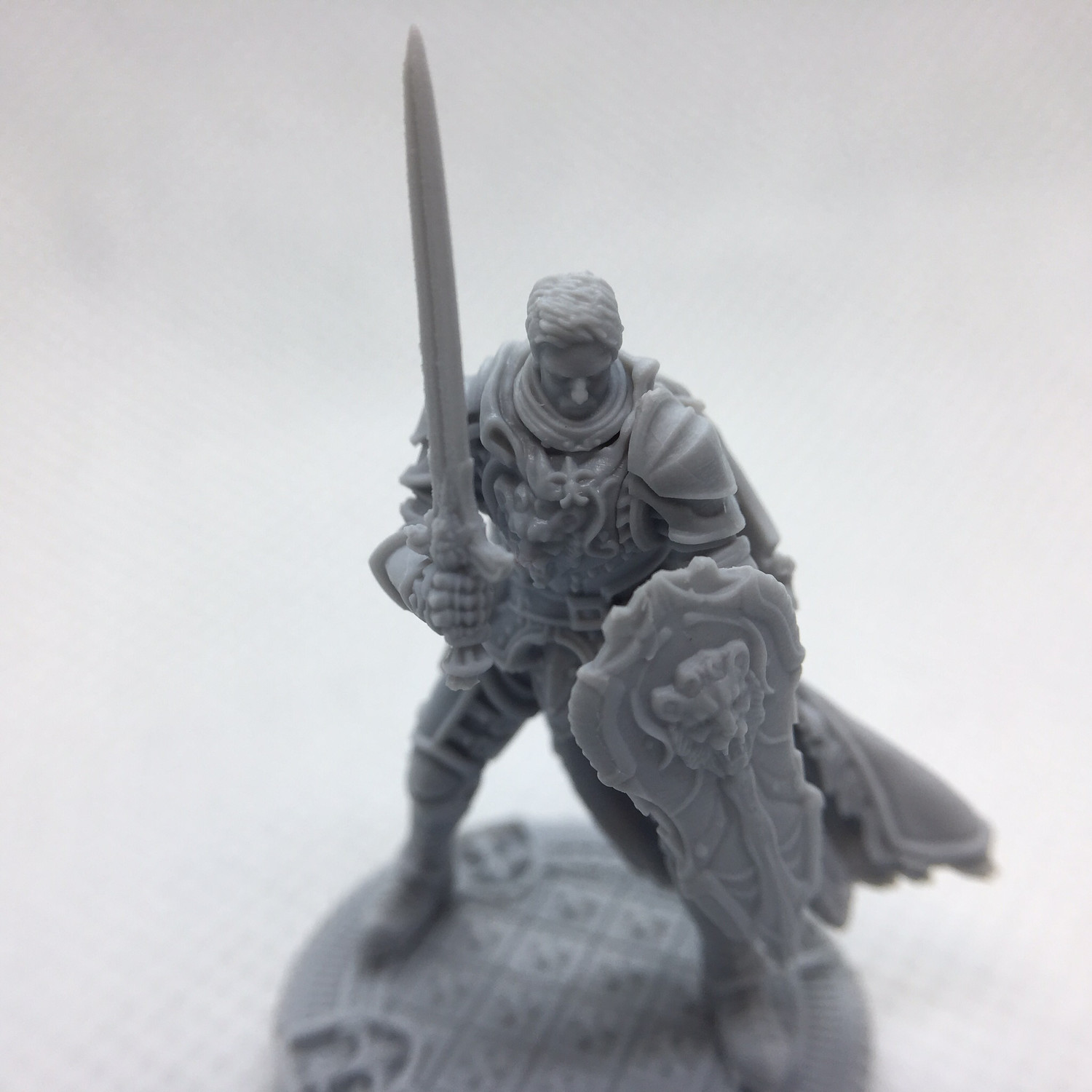 Royal Knight 28mm