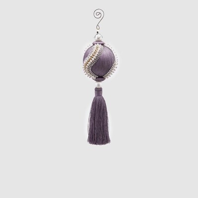 Sfera con nappe ricamo