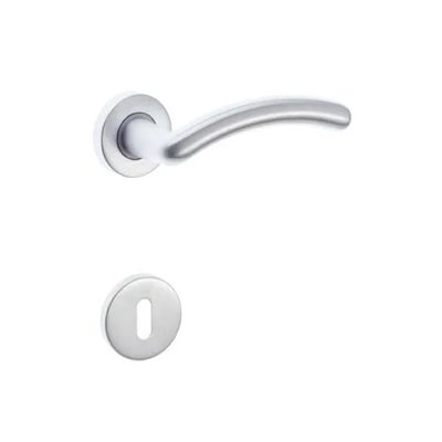 Maniglia Mod.Nove con rosette