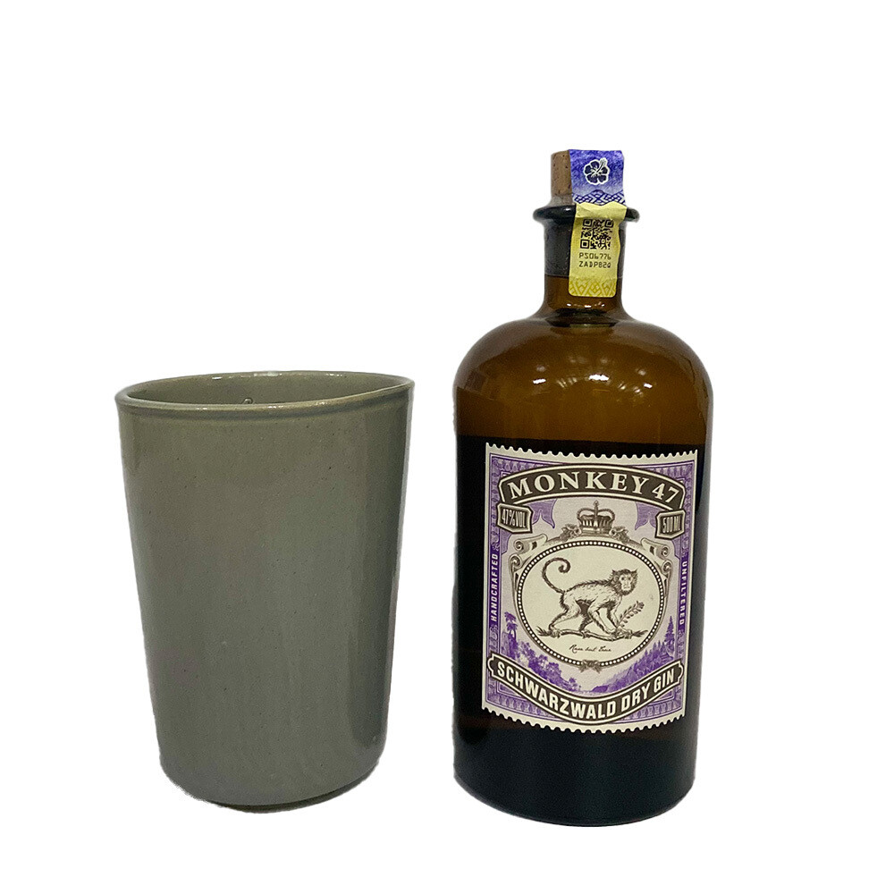 Monkey 47 'Schwarzwald' Dry Gin (Free Monkey 47 Becher Cup)