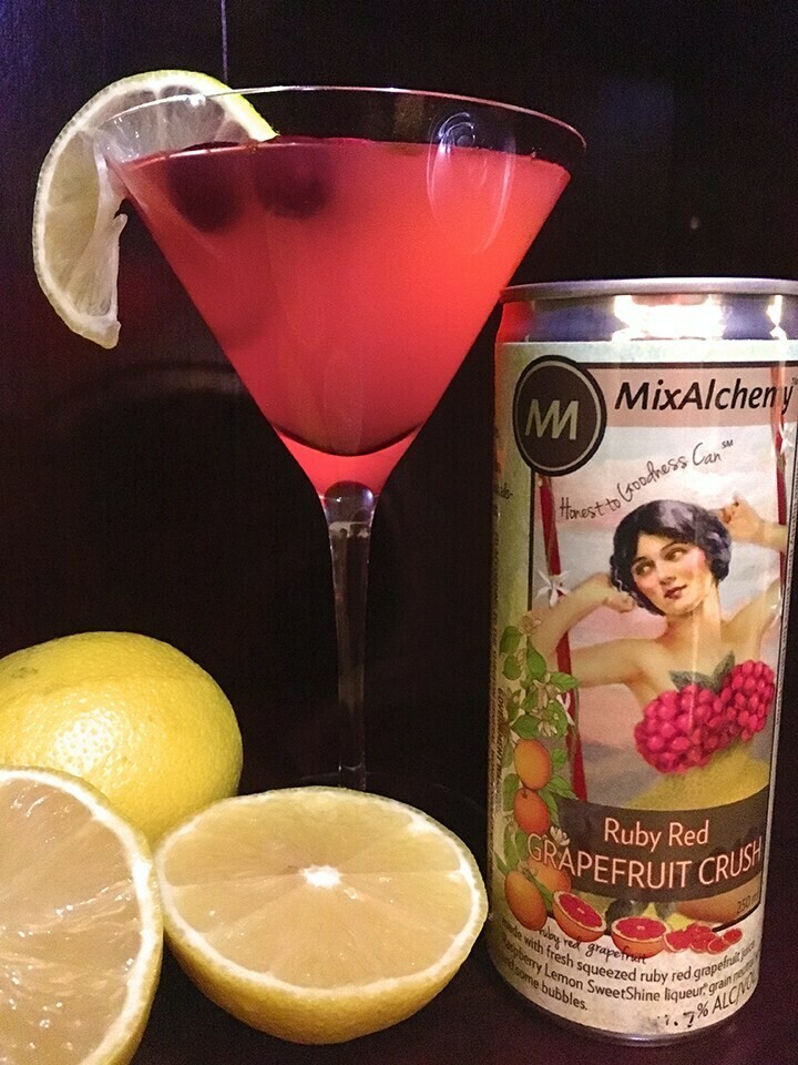 Bloomery SweetShine, MixAlchemy Ruby Red Grapefruit Crush · 250 ml can (Units of 4) Bloomery SweetShine, MixAlchemy Ruby Red Grapefruit Crush · 250 ml can (Units of 4)