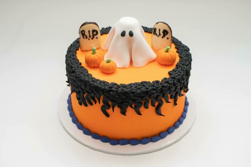 Ghost in the Graveyard Cake