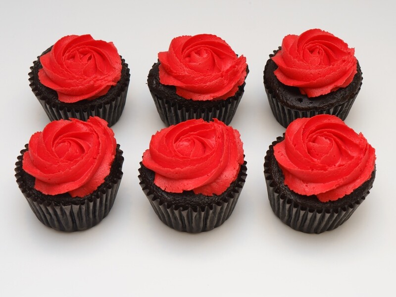 Rosette Flower Half Dozen Cupcakes