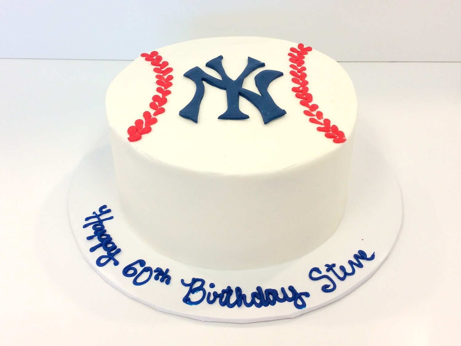 Yankees Baseball Seams Cake