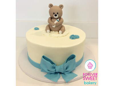 Bear and Bow Single Tier Cake