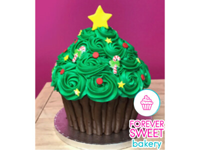 Giant Christmas Tree Cupcake Cake