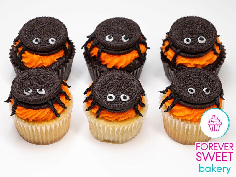 Halloween Spider Decorated Cupcakes