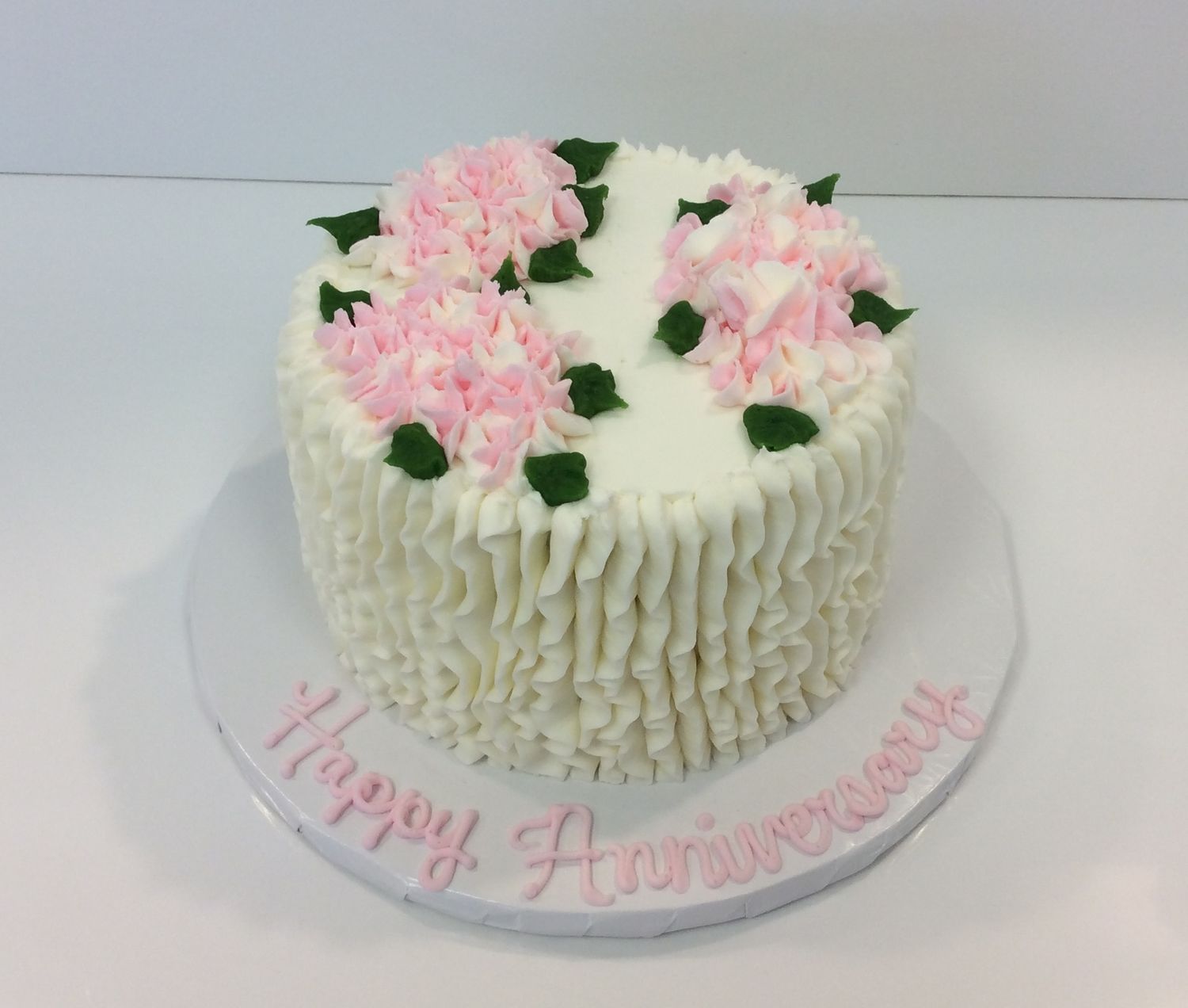 Vertical Ruffle Hydrangea Cake