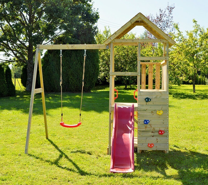 Leseni igralni stolp Gorilla s toboganom, plezalno steno, gugalnico in mizo za piknik - 290x270x270 cm