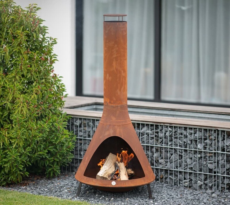 Jekleni vrtni kamin - 70 x 70 x 160 cm - RJAVA