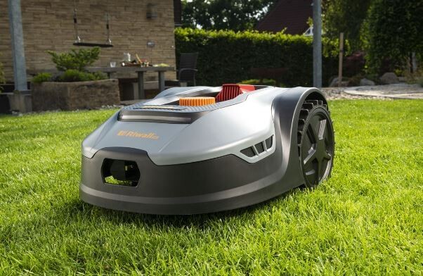 Akumulatorska robotska kosilnica RRM 650
