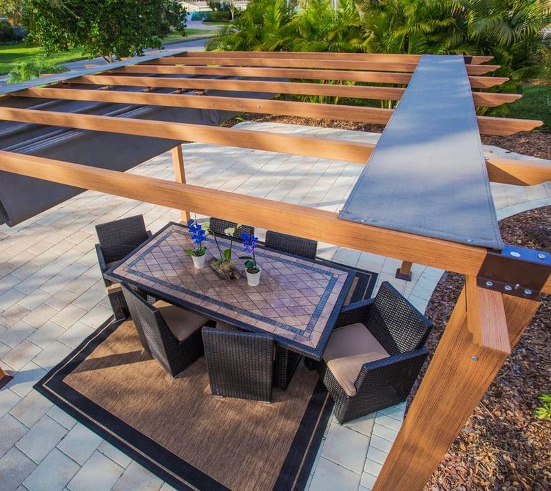 Aluminijasta pergola Florence | Videz lesa svetlo rjav | 350x505x236 cm