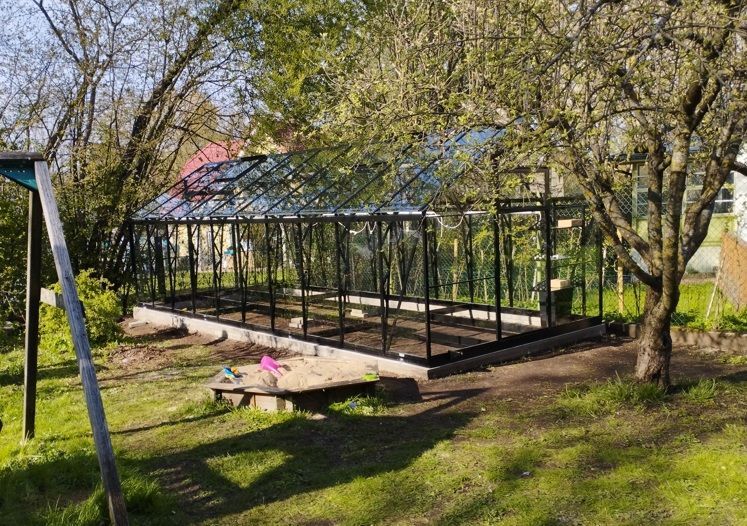 Stekleni rastlinjak EcoSlider 3,0m širine – 4 mm varnostno steklo