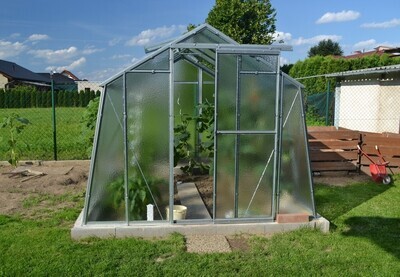 LIMES rastlinjak GLAS - steklo 4mm - širina 2,47m - več dolžin + žleb + dostava