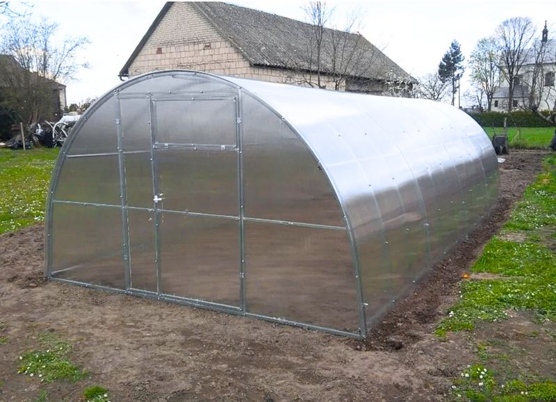 Rastlinjak OMEGA širine 3,5m - višina 2m - Z DOSTAVO - snežna obremenitev do 340kg/m2