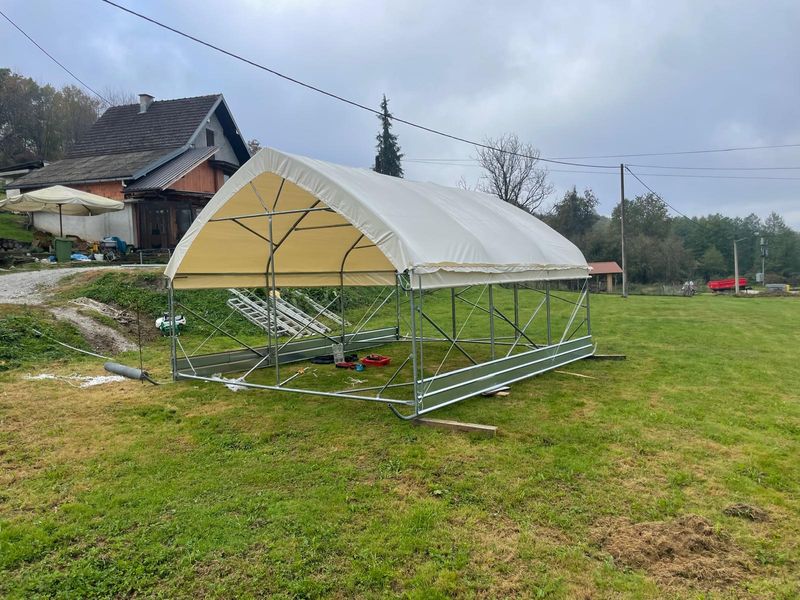 KOKOŠNJAK | MOBILNI kokošnjak na saneh | mobilna reja kokoši