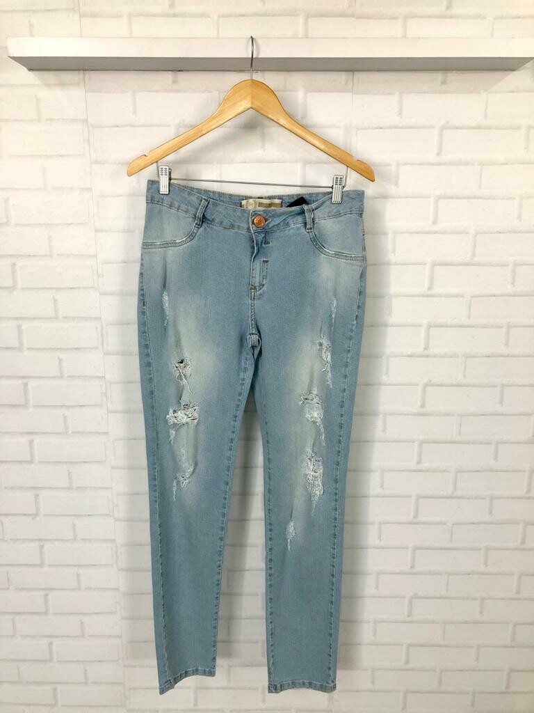 calça jeans clara feminina rasgada