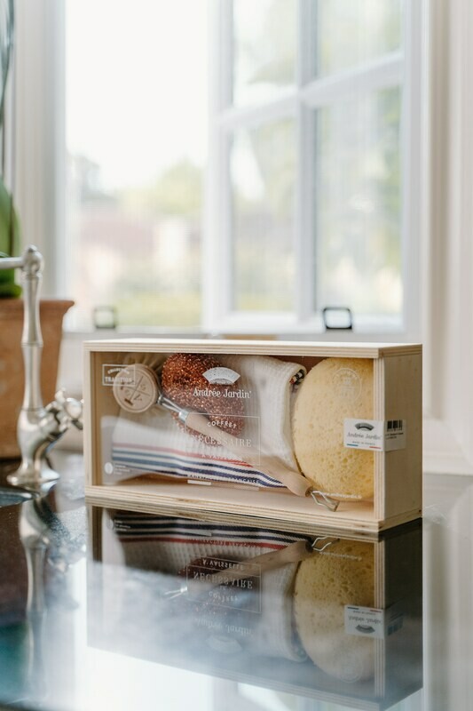 Andrée Jardin “Tradition” Dish Kit In Wooden Box