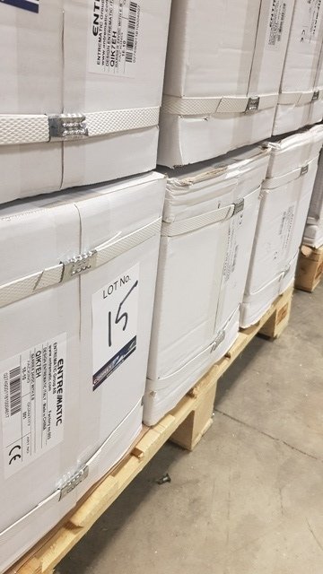 Lot 15 - Barriers