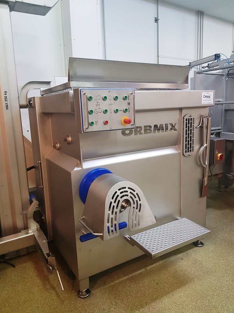 LOT 83 MIXER