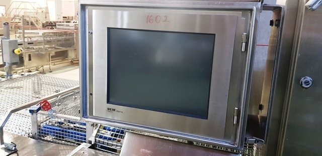 LOT 122 SCALES