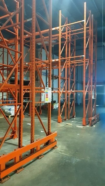 LOT 240 RACKING