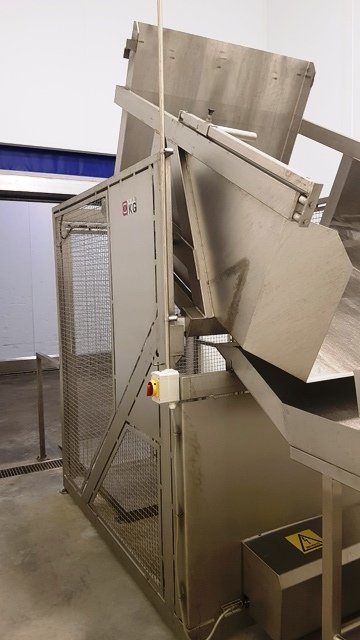 LOT 251 BOX TIPPER