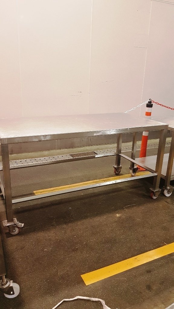 LOT 334 SS TABLE