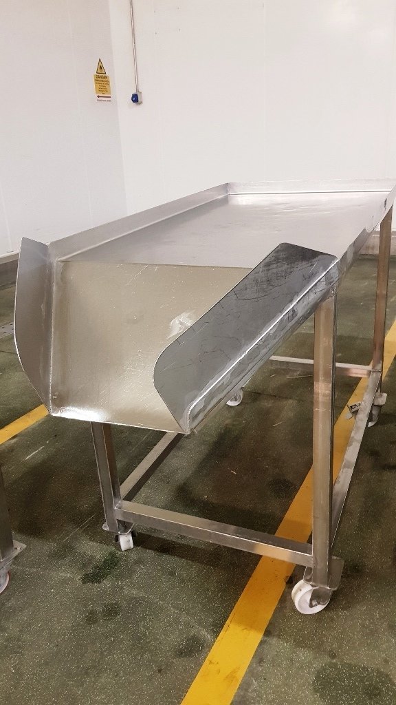 LOT 339 SS TABLE