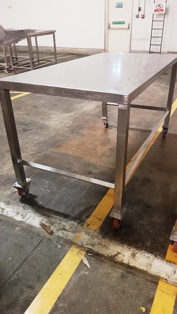 LOT 358 SS TABLE