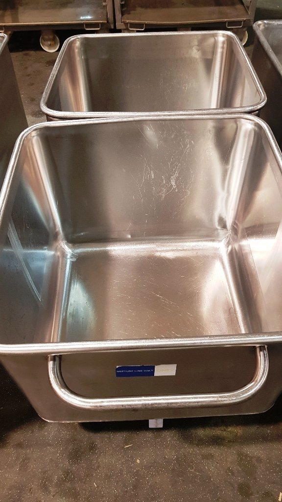 LOT 370 SS TOTE BINS