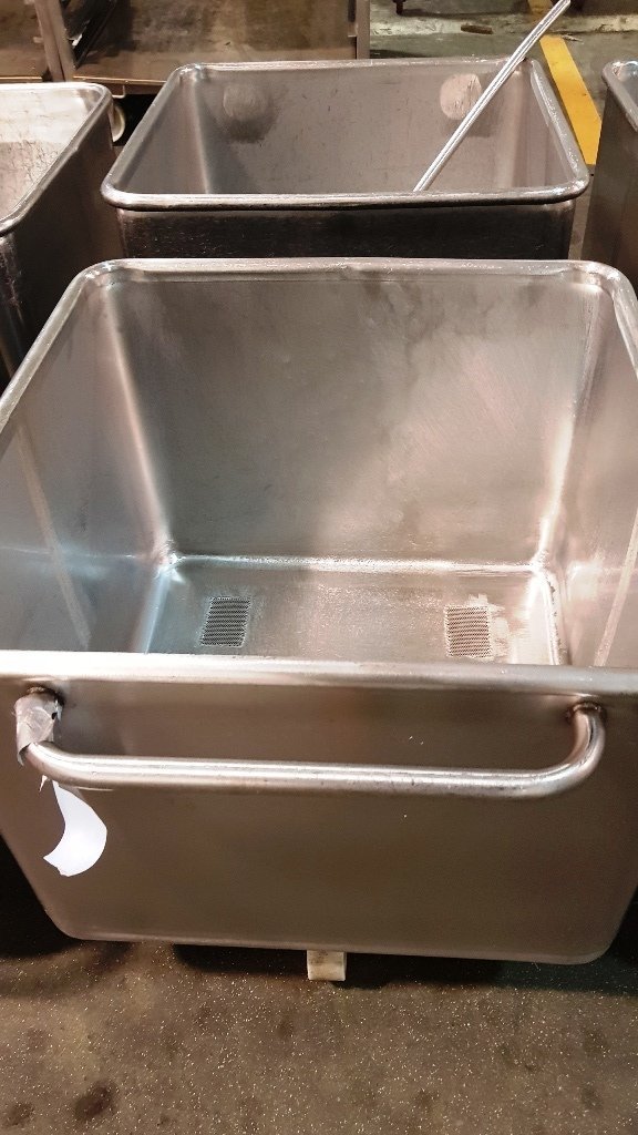 LOT 371 SS TOTE BINS