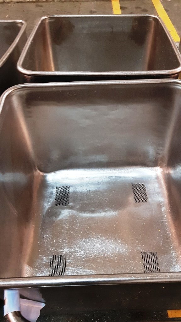 LOT 376 SS TOTE BINS