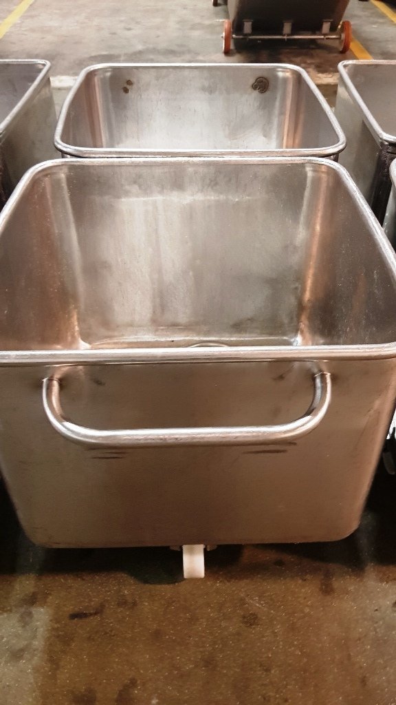 LOT 381 SS TOTE BINS