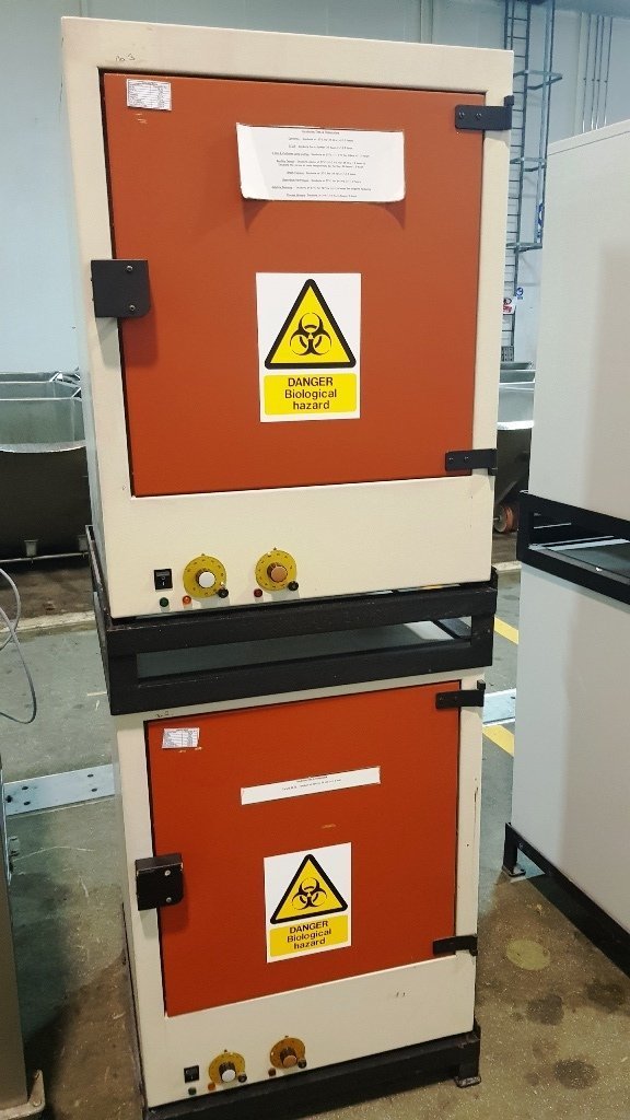 LOT 389 LAB EQUIPMENT