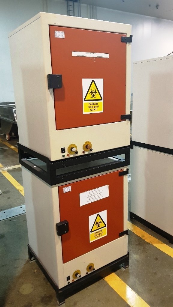 LOT 390 LAB EQUIPMENT