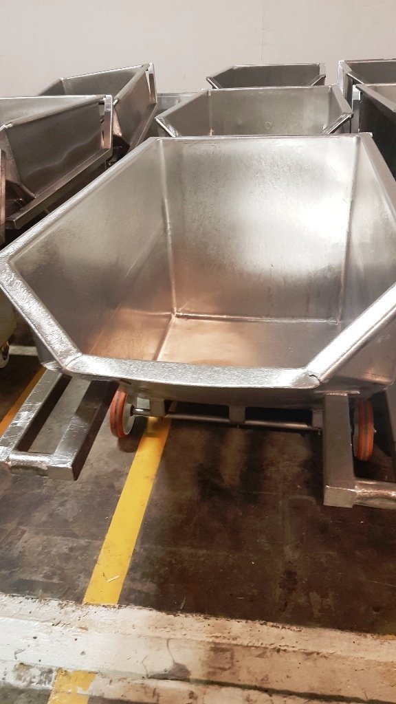 LOT 395 SS BINS
