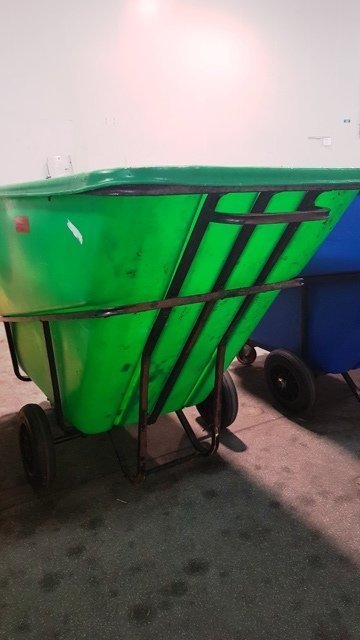 LOT 442 MOBILE BIN