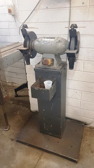 LOT 453 GRINDER