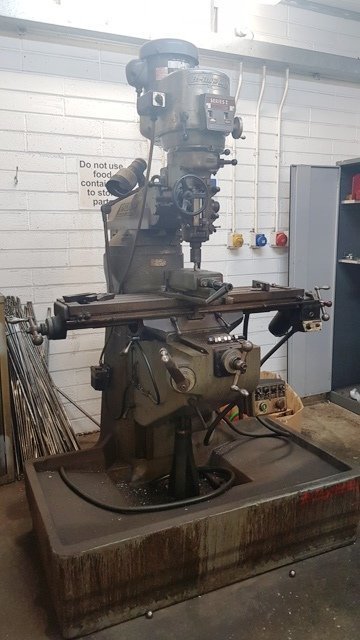 LOT 455 MILLING MACHINE