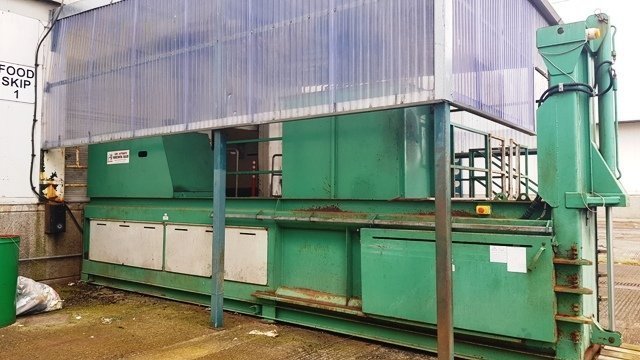 LOT 469 COMPACTOR