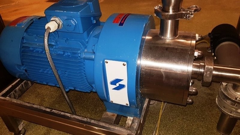 LOT 12 BLENDER
