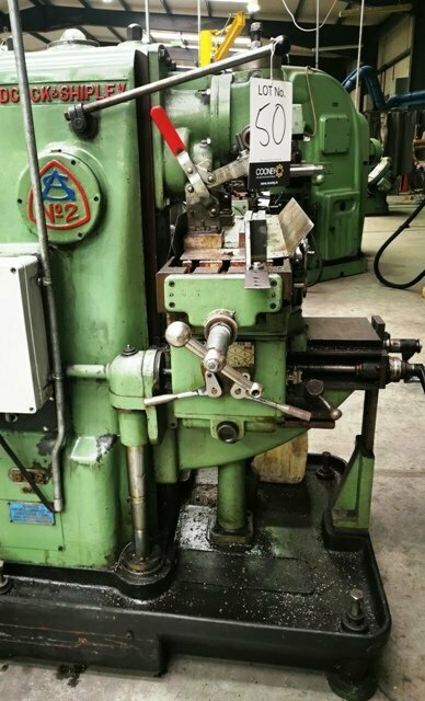 LOT 50 - MILLING MACHINE